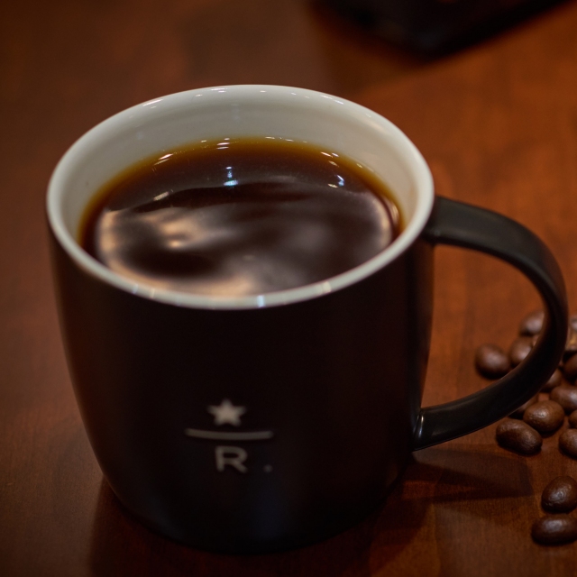 スターバックスリザーブで飲んだコーヒーの感想や普通のスタバとの違いを解説