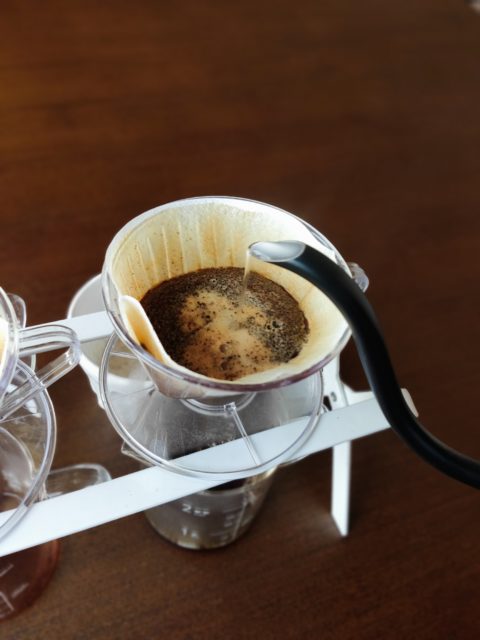 【レビュー】Cosori（コソリ）電気コーヒーケトルを使ったが想像以上にドリップしやすい