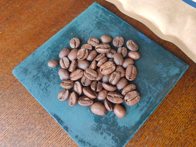 銀河コーヒーの豆「バレルエイジドベトナムカウダット村農園」の感想を正直に述べる