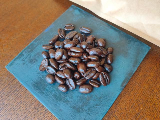 パロットコーヒーの豆「深煎りマンデリン」の感想を正直に述べる