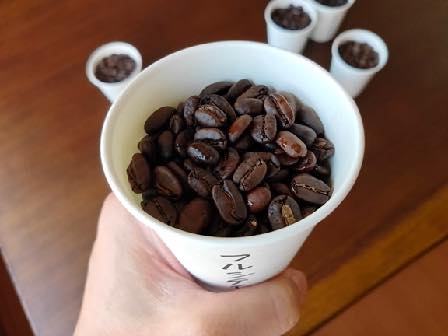【焙煎士が解説】コーヒー豆のローストとは？種類による味の違いを紹介